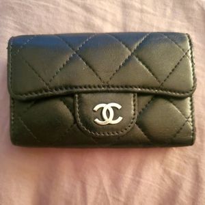 Chanel quilted lambskin key holder
